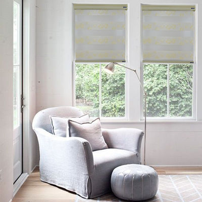 Double ไฟดับ Roller Zebra Blind Curtain แนวนอน วัสดุเส้นด้ายโพลีเอสเตอร์