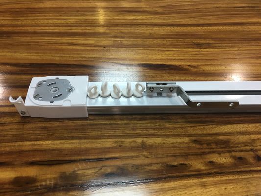 รางม่านไฟฟ้าโลหะโปแลนด์, รางม่านปรับได้สำหรับตกแต่ง